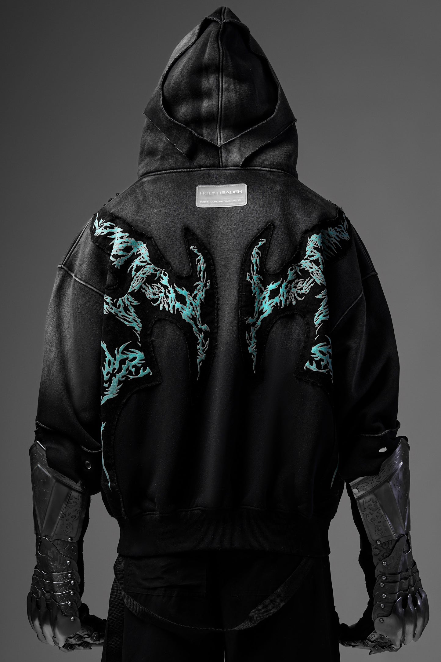 TRIBAL YETI HOODIE /30°